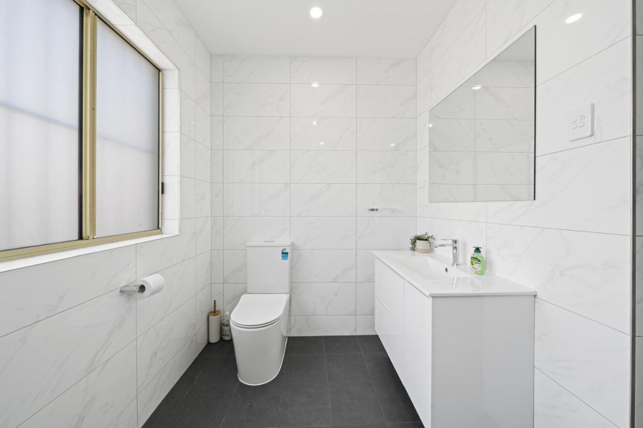 Burwood New 2 Bedroom 2 Bath Apt Free Parking Сидней Экстерьер фото